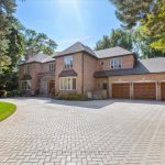 5-bedroom detached home for sale in Toronto — 22 Valloncliffe Road (Photo 5)