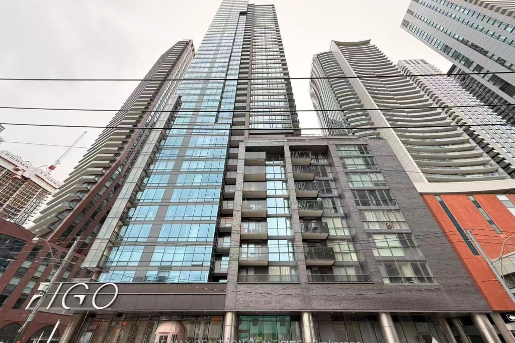 2-bedroom condo apartment for rent in Toronto — 2309 - 295 Adelaide Street W (Photo 1)