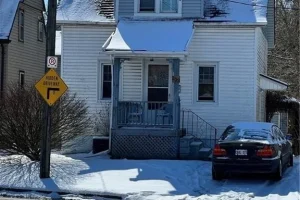 Studio home for sale in Simcoe — 232 Cedar Street