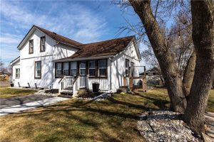3-bedroom home for sale in Ancaster — 2330 Wilson Street W