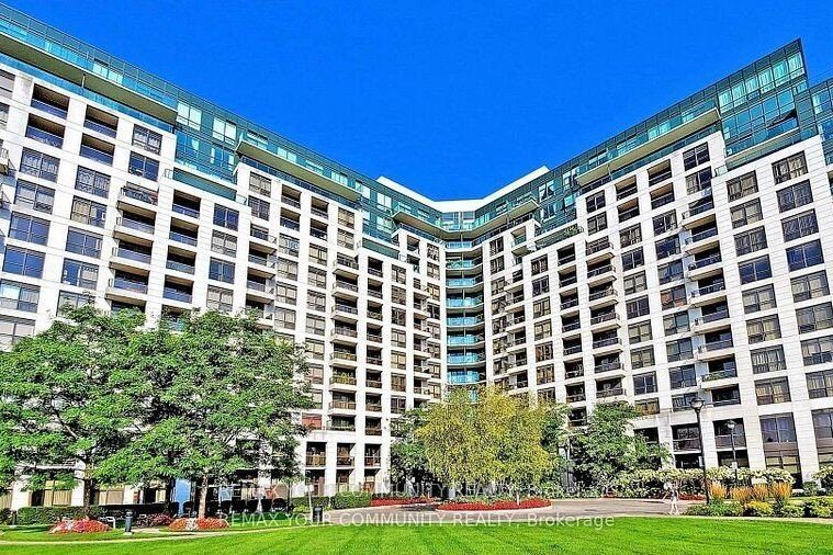 1-bedroom condo apartment for rent in Richmond Hill — 233 - 18 Harding Boulevard (Photo 1)