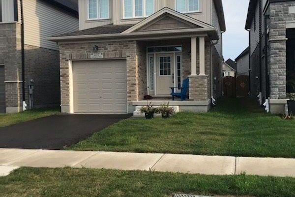 3-bedroom detached home for rent in Kitchener — 237 Sedgewood Street (Photo 1)