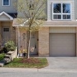 3-bedroom condo townhouse for sale in Middlesex — 23 - 536 Third Street (Photo 2)