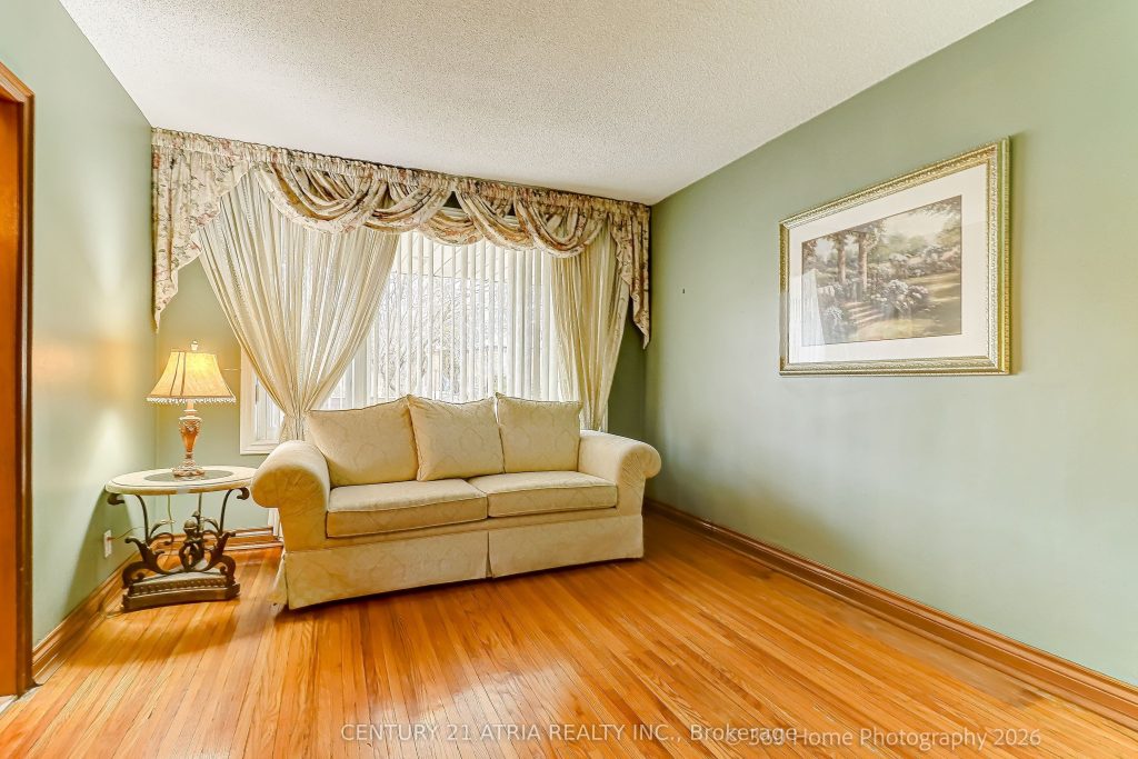 2-bedroom detached home for sale in Toronto — 23 Tumpane Street (Photo 1)