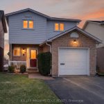 3-bedroom home for sale in Burlington — 2405 Malcom Crescent (Photo 4)