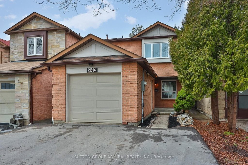 3-bedroom detached home for sale in York — 242 Tansley Road (Photo 1)
