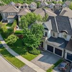 3-bedroom att/row/townhouse for sale in Halton — 2454 Springforest Drive (Photo 5)