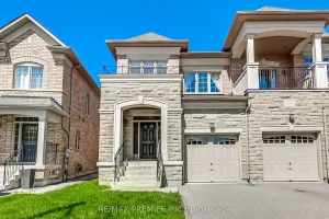 3-bedroom semi-detached home for sale in York — 246 Hansard Drive