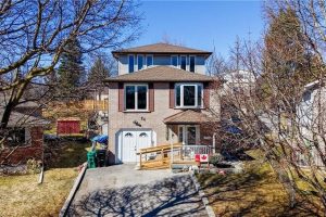 4-bedroom home for sale in Kitchener — 24 Farmington Place