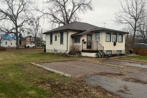3-bedroom detached home for sale in Kawartha Lakes — 24 King Street W