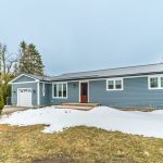 3-bedroom detached home for sale in Kawartha Lakes — 24 King Street W (Photo 4)