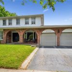 4-bedroom home for sale in Oakville — 2525 Woburn Crescent (Photo 1)