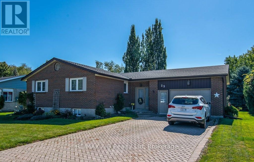 2-bedroom detached home for sale in Oxford — 25 Baechler Avenue (Photo 1)