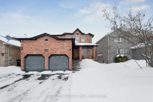 4-bedroom detached home for sale in Simcoe — 25 Meyer Avenue