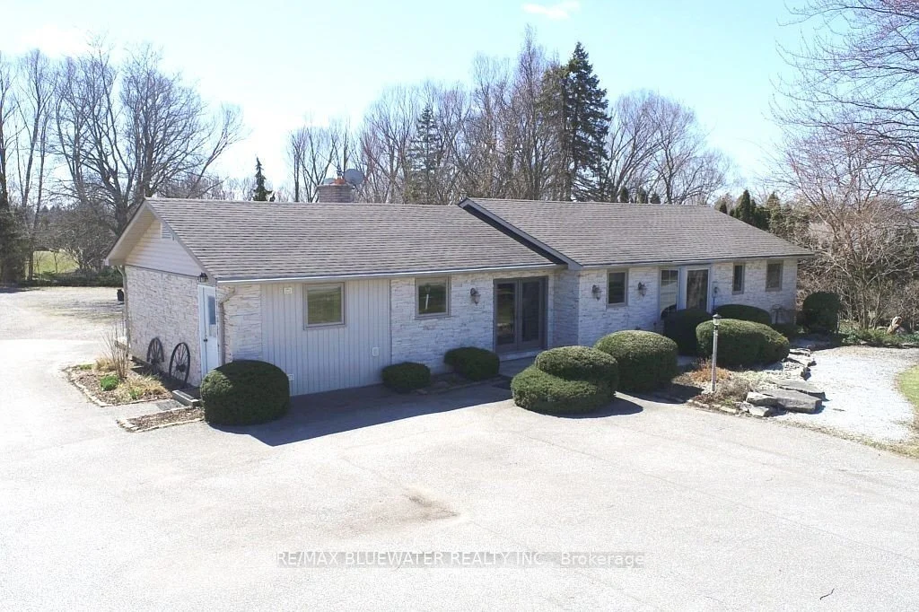 4-bedroom home for sale in Lambton Shores — 279 Main Street (Photo 1)