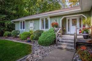 3-bedroom detached home for sale in Bruce — 27 Gremik Crescent