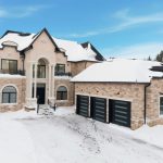4-bedroom detached home for sale in Peel — 2814 Forks Of The Credit Road (Photo 4)