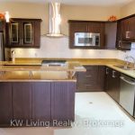 6-bedroom home for rent in Markham — 28 Gemini Crescent (Photo 3)