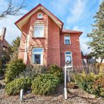 3-bedroom detached home for sale in Simcoe — 28 Queen Street (Photo 1)