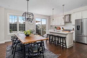 3-bedroom att/row/townhouse for sale in York — 293 Kleinburg Summit Way