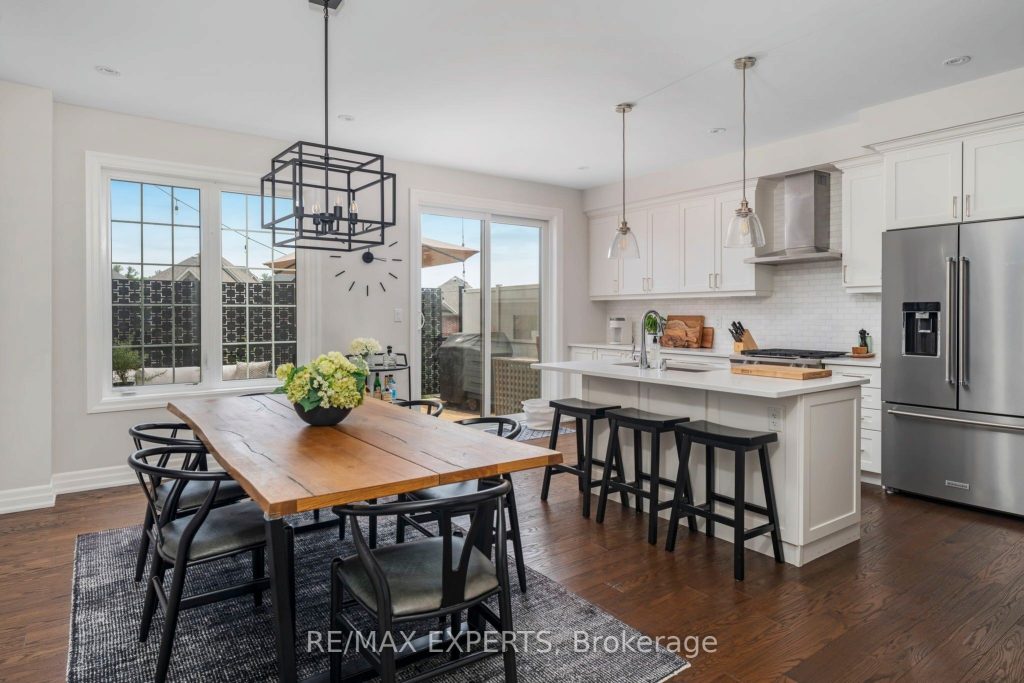 3-bedroom att/row/townhouse for sale in York — 293 Kleinburg Summit Way (Photo 1)