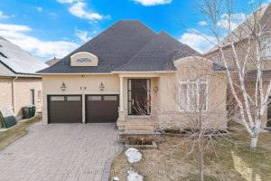 3-bedroom detached home for sale in Brampton — 29 Fontainebleu Road