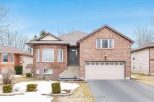 2-bedroom detached home for sale in Simcoe — 29 Riverdale Drive