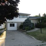 3-bedroom home for rent in Kincardine — 2 - 368 Princes Street South (Photo 2)