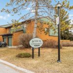 3-bedroom condo townhouse for sale in Ottawa — 2 - 4 Chisholm Court (Photo 2)