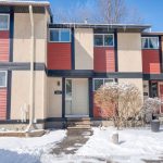 3-bedroom condo townhouse for sale in Ottawa — 2 - 4 Chisholm Court (Photo 4)