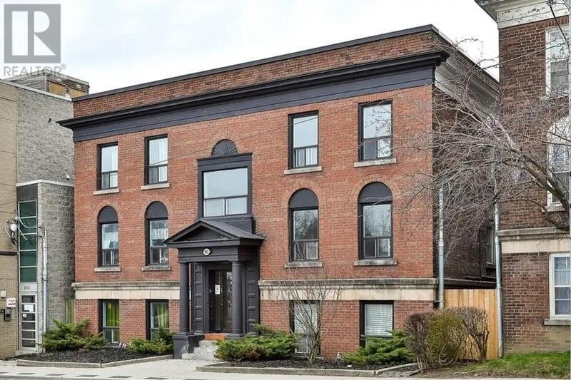 1-bedroom home for rent in Toronto — 2 - 915 St Clair Avenue West (Photo 1)