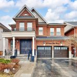 4-bedroom detached home for sale in Peel — 2 Maple Avenue (Photo 4)