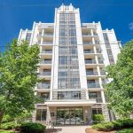 1-bedroom condo apartment for sale in Hamilton — 302 - 90 Charlton Avenue W (Photo 1)
