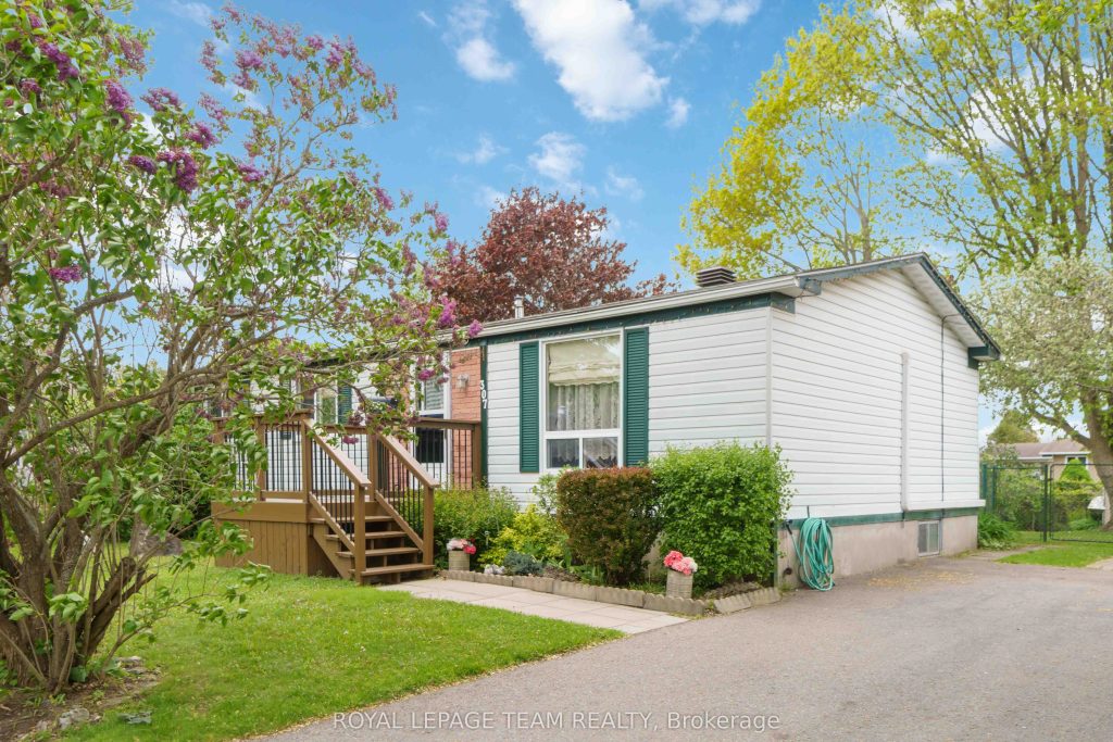 3-bedroom home for sale in North Grenville — 307 Dodson Street (Photo 1)
