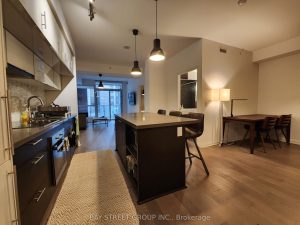 1-bedroom condo apartment for rent in Toronto — 309 - 8 Mercer Street