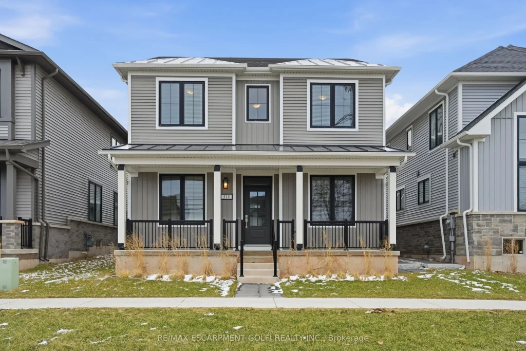 4-bedroom detached home for sale in Niagara — 310 Main Street E (Photo 1)