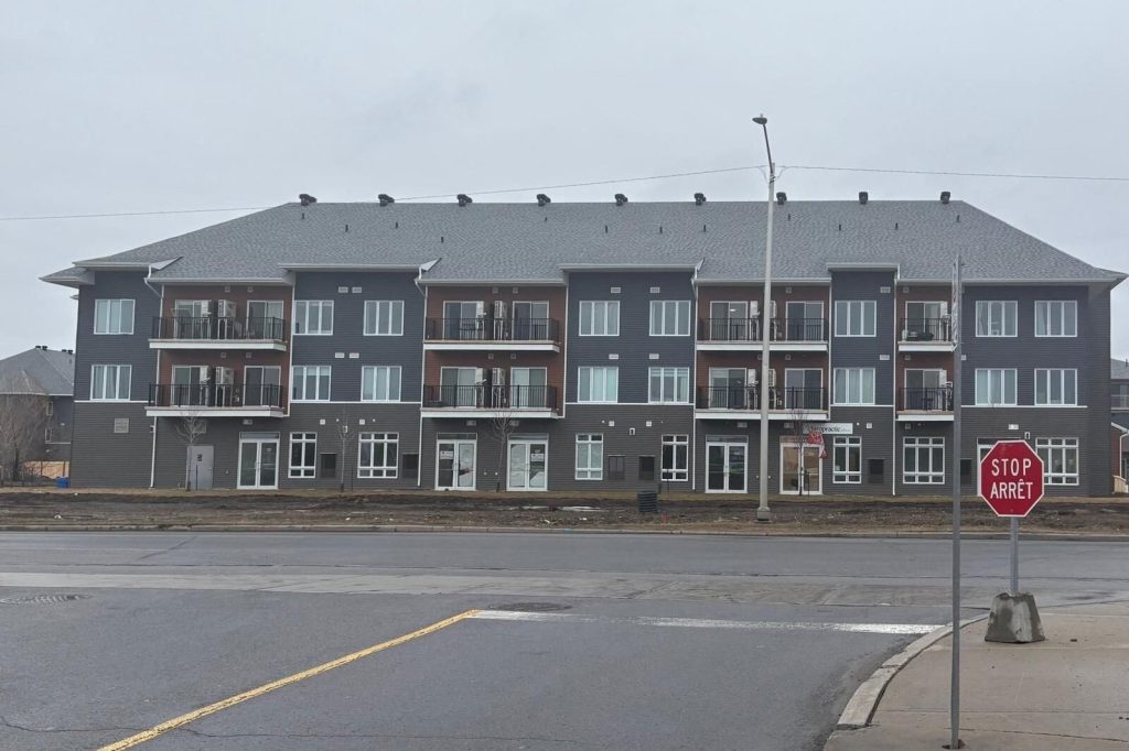 1-bedroom condo apartment for rent in Ottawa — 312 - 3600 Brian Coburn Boulevard (Photo 1)