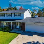 4-bedroom detached home for sale in Middlesex — 3173 Singleton Avenue (Photo 3)