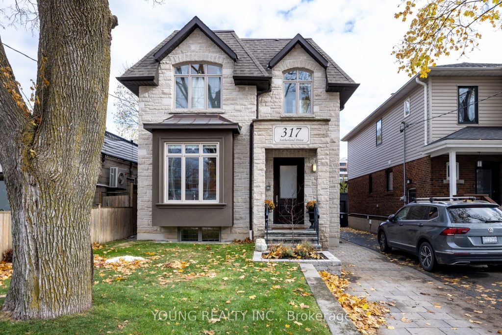 4-bedroom detached home for rent in Toronto — 317 Sutherland Drive (Photo 1)