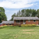 5-bedroom detached home for sale in Bruce — 319 Gould Street (Photo 5)