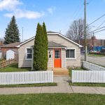 2-bedroom detached home for sale in Niagara — 31 Prospect Avenue (Photo 1)