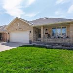 2-bedroom detached home for sale in Middlesex — 31 Sumner Road (Photo 4)