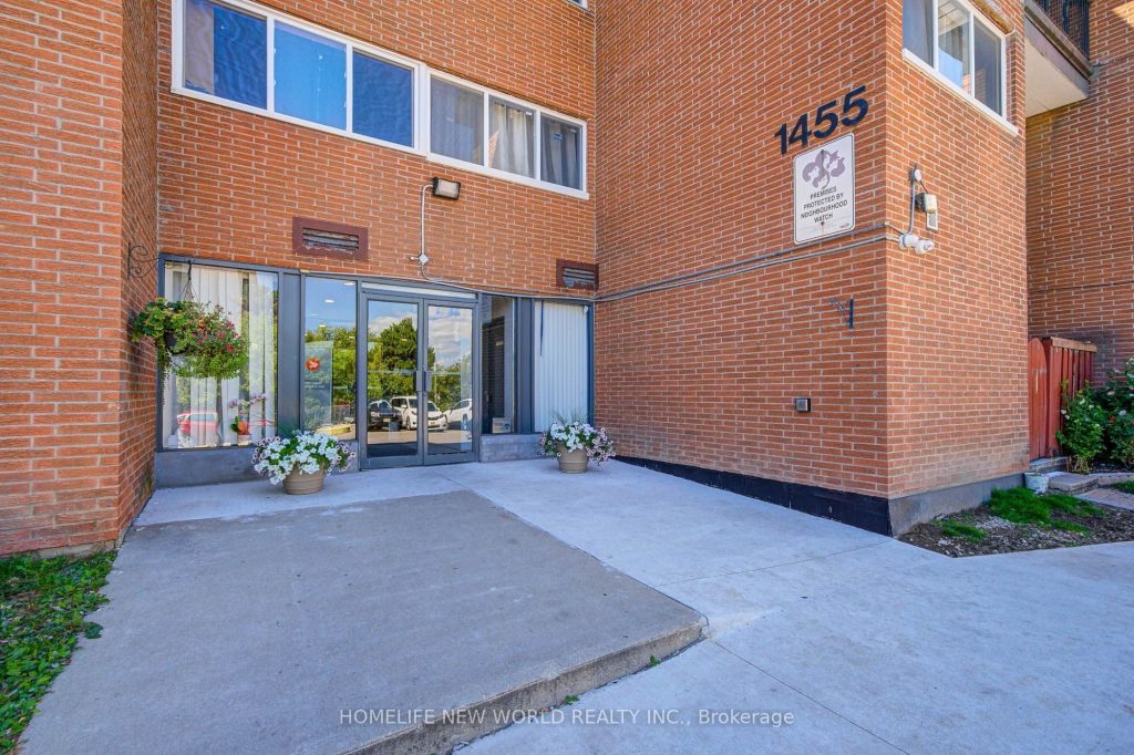 2-bedroom condo townhouse for sale in Peel — 325 - 1455 Williamsport Drive (Photo 1)