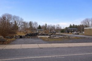Studio land home for sale in North Stormont — 3283 Main Street