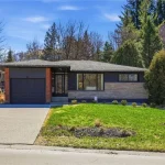 3-bedroom home for sale in Dundas — 32 Rousseaux Street (Photo 3)
