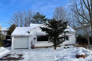 1-bedroom detached home for sale in Muskoka — 330 John Street S