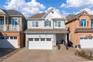 3-bedroom home for sale in Kitchener — 334 Apple Hill Crescent