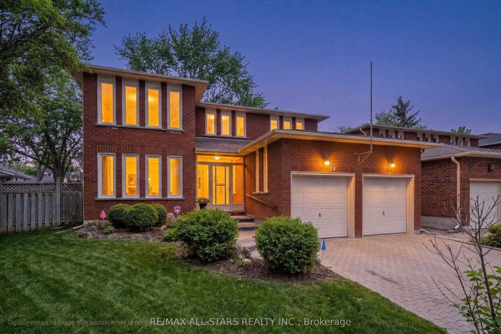 4-bedroom detached home for sale in York — 33 Carpenter Court (Photo 1)