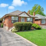 3-bedroom detached home for sale in Toronto — 33 Willowhurst Crescent (Photo 2)