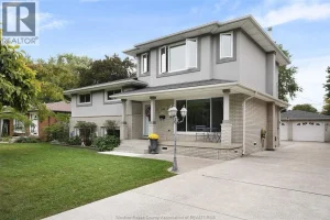 4-bedroom home for sale in Windsor — 341 Genevieve Street